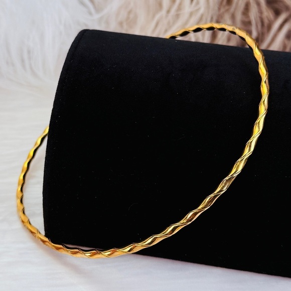 Vintage aged goldtone twisted open choker necklace main image 12